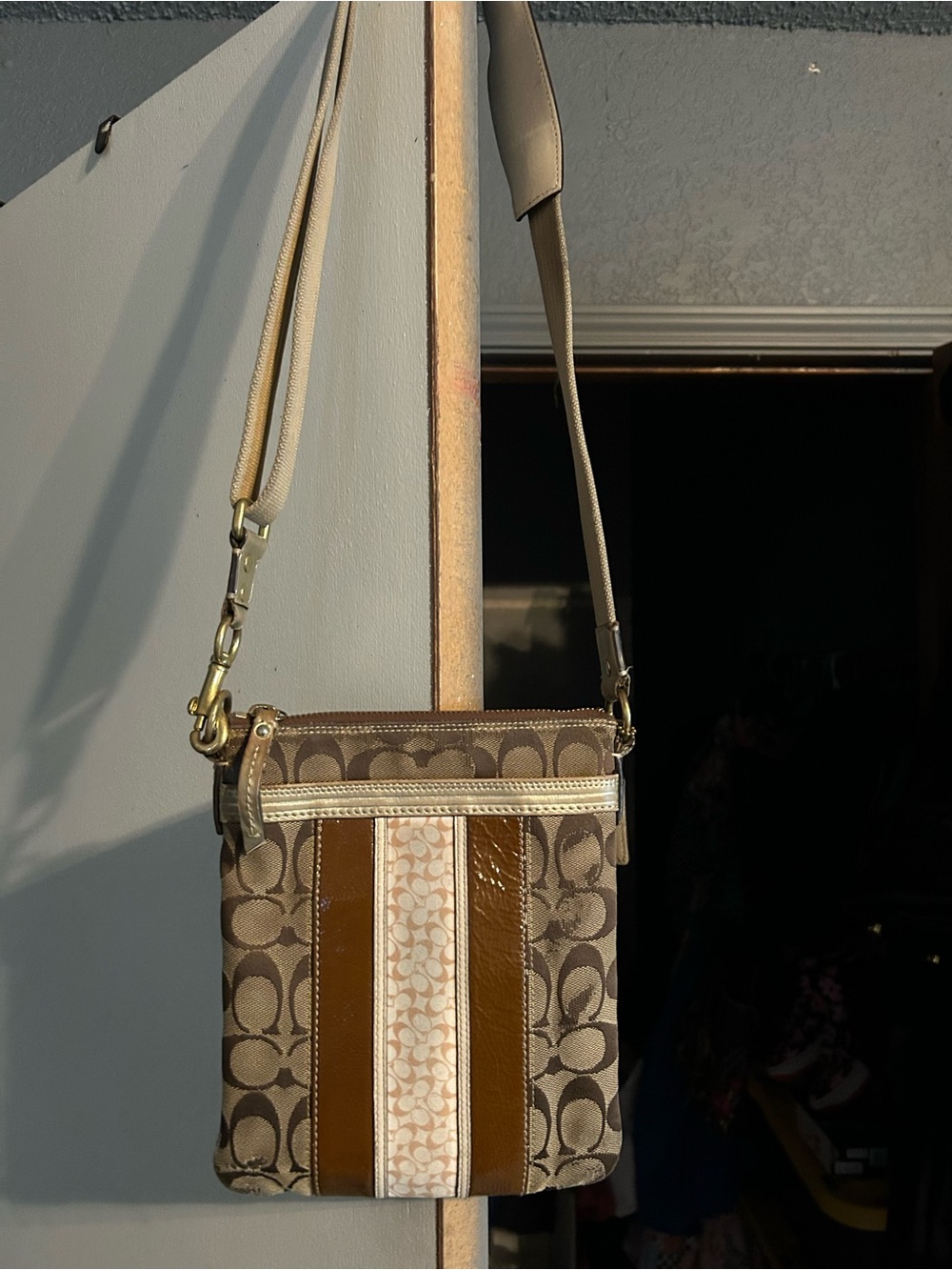 Signature Pattern Crossbody Bag in Brown and Cream w/ matching coin bag.